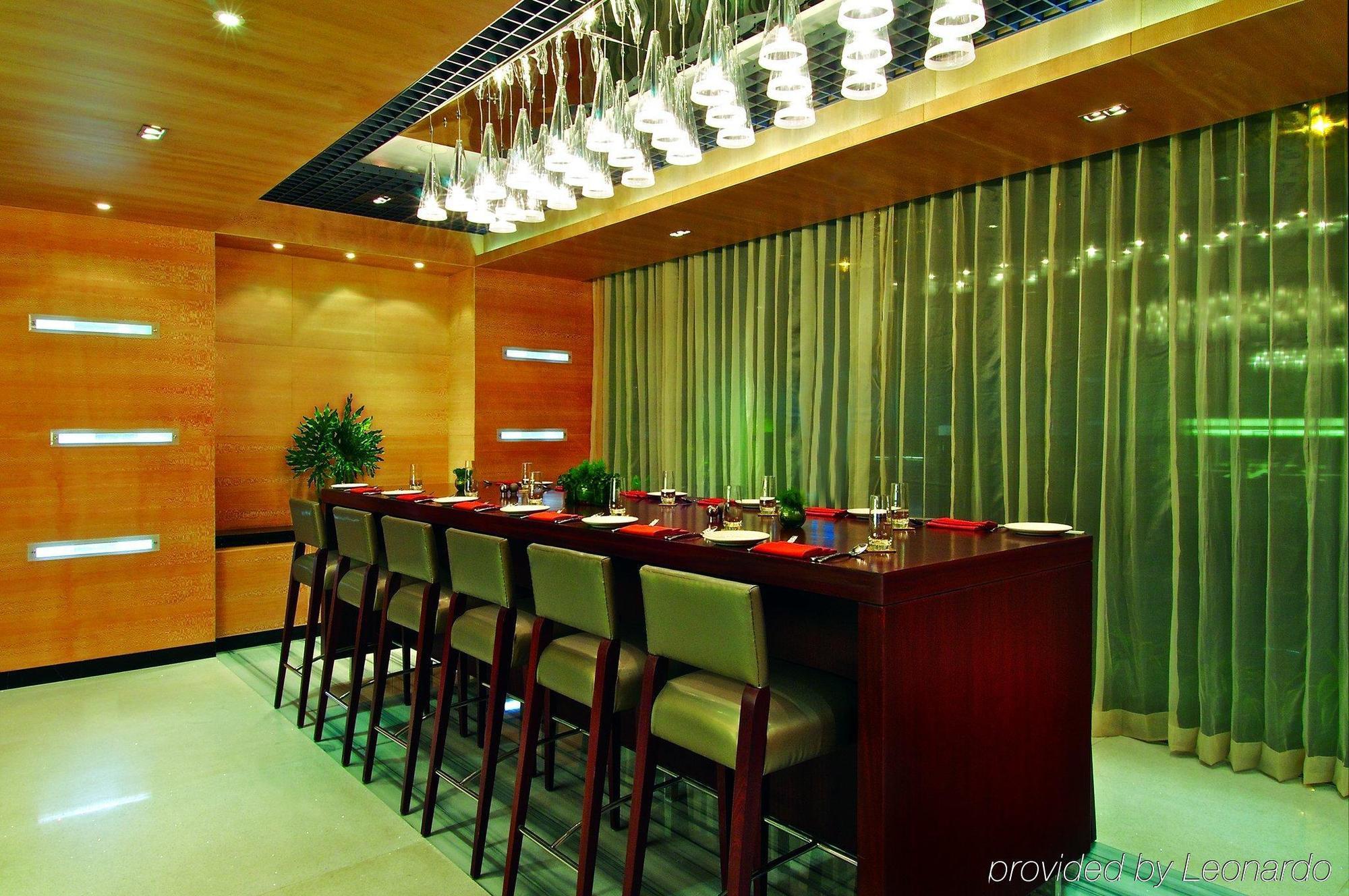 Vivanta Hyderabad, Begumpet Létesítmények fotó A restaurant in China