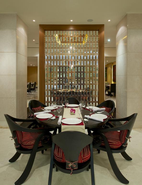 Vivanta Hyderabad, Begumpet Kültér fotó The Park, New Delhi