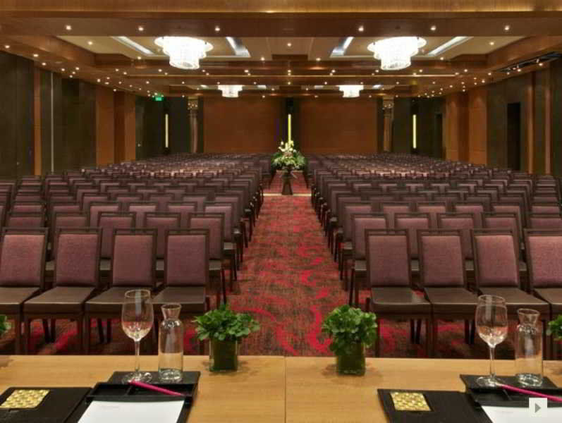 Vivanta Hyderabad, Begumpet Kültér fotó The ballroom